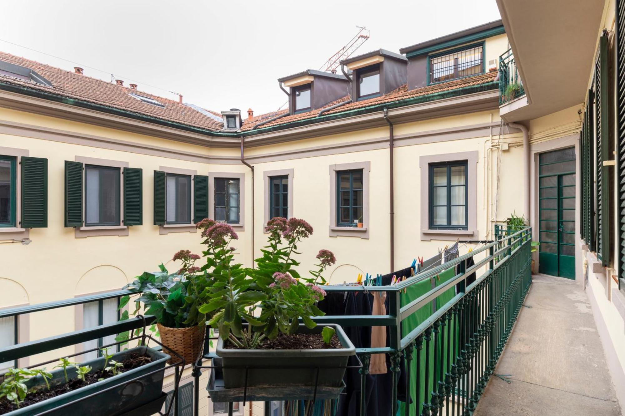 Volta Accomodation Milan Exterior photo
